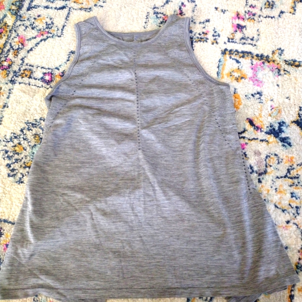 Athleta women's top sz S